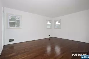 7-32 Richard St, Fair Lawn, NJ 07410 - Photo 11