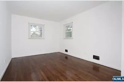 7-32 Richard Street, Fair Lawn, NJ 07410 - Photo 17