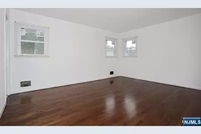 7-32 Richard Street, Fair Lawn, NJ 07410 - Photo 11