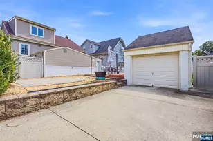 640 New York Ave, Lyndhurst Township, NJ 07071 - Photo 31