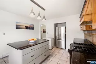 640 New York Ave, Lyndhurst Township, NJ 07071 - Photo 7