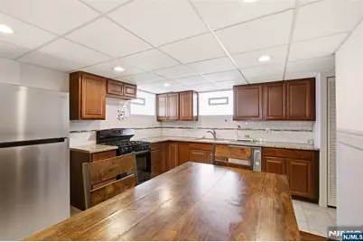640 New York Avenue, Lyndhurst Township, NJ 07071 - Photo 19