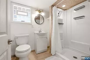 640 New York Ave, Lyndhurst Township, NJ 07071 - Photo 25