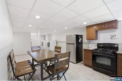 640 New York Avenue, Lyndhurst Township, NJ 07071 - Photo 21