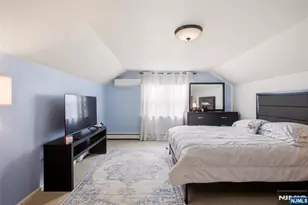 640 New York Ave, Lyndhurst Township, NJ 07071 - Photo 15