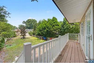 92 Blauvelt Avenue, Bergenfield, NJ 07621 - Photo 35