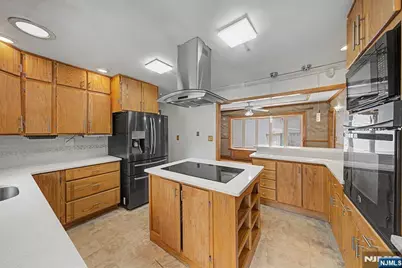 92 Blauvelt Avenue, Bergenfield, NJ 07621 - Photo 17
