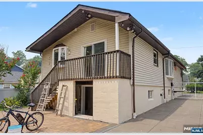 92 Blauvelt Avenue, Bergenfield, NJ 07621 - Photo 37