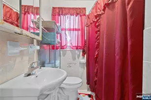 121 Schofield, Newark, NJ 07106 - Photo 19