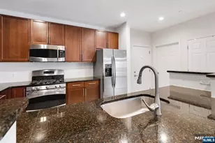 3308 Riverview Ave 308, Englewood, NJ 07631 - Photo 7