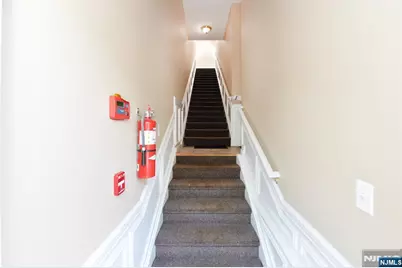 195 N Washington Avenue D #D, Bergenfield, NJ 07621 - Photo 21
