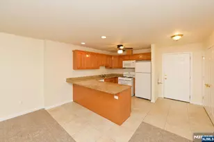 195 N Washington Ave D, Bergenfield, NJ 07621 - Photo 5