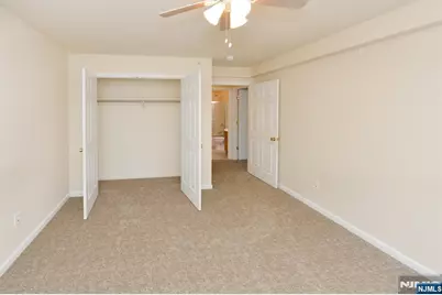 195 N Washington Avenue D #D, Bergenfield, NJ 07621 - Photo 15