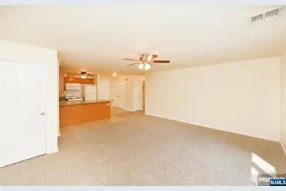 195 N Washington Avenue D #D, Bergenfield, NJ 07621 - Photo 7