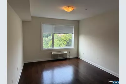 307 Gorge Road 501 #501, Cliffside Park, NJ 07010 - Photo 3