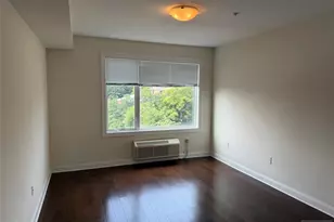 307 Gorge Road 501, Cliffside Park, NJ 07010 - Photo 3