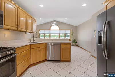 26 Mount Cedar Avenue, Wallington, NJ 07057 - Photo 23