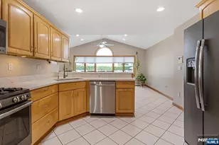 26 Mt Cedar Ave, Wallington, NJ 07057 - Photo 23