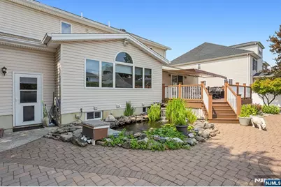 26 Mount Cedar Avenue, Wallington, NJ 07057 - Photo 9