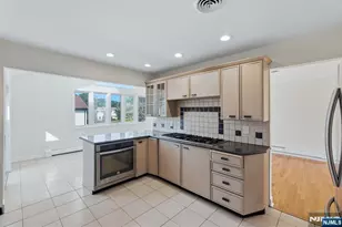 177 Truman Terrace, Paramus, NJ 07652 - Photo 9