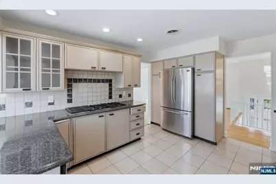 177 Truman Terrace, Paramus, NJ 07652 - Photo 11