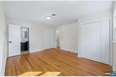 177 Truman Terrace, Paramus, NJ 07652 - Photo 17