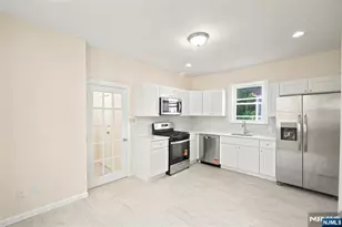 359-361 18th St, Newark, NJ 07103 - Photo 11