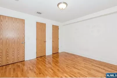 17 Meadow Road 310 #310, Rutherford, NJ 07070 - Photo 15