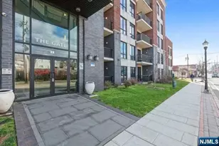 17 Meadow Road 310, Rutherford, NJ 07070 - Photo 19