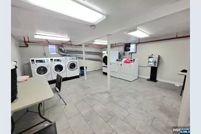2209D Center Avenue D #D, Fort Lee, NJ 07024 - Photo 11