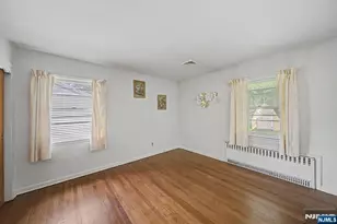 27 Oswego Ave, Oakland, NJ 07436 - Photo 13