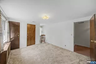 27 Oswego Ave, Oakland, NJ 07436 - Photo 15