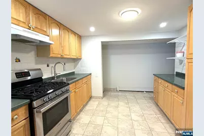 8-04 Saddle River Road D #D, Fair Lawn, NJ 07410 - Photo 5