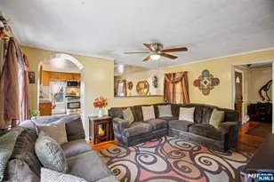 369 Queens Ct, Ridgewood, NJ 07450 - Photo 5