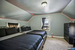 369 Queens Ct, Ridgewood, NJ 07450 - Photo 15