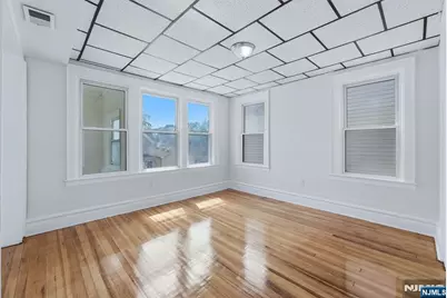 250 Elmwood Avenue, East Orange, NJ 07018 - Photo 17