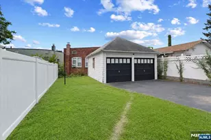 7 Laurel Pl, East Rutherford, NJ 07073 - Photo 29