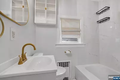 7 Laurel Place, East Rutherford, NJ 07073 - Photo 7