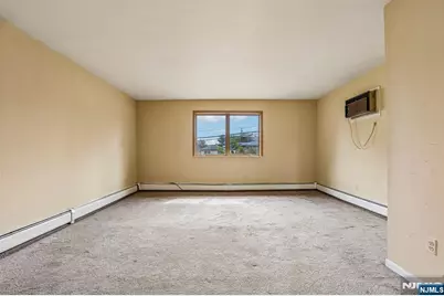 245 Warren Avenue, Fort Lee, NJ 07024 - Photo 7