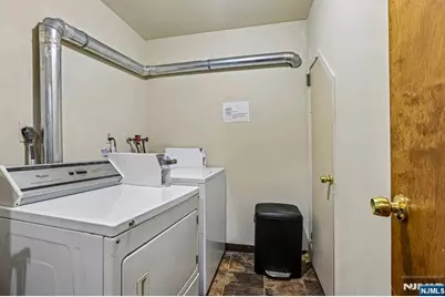 245 Warren Avenue, Fort Lee, NJ 07024 - Photo 13
