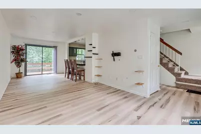 503 Timber Oaks Road 503 #503, Edison, NJ 08820 - Photo 11