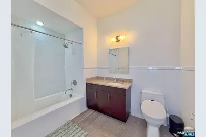 9 Somerset Lane Ph 608/614 #PH 608/614, Edgewater, NJ 07020 - Photo 17