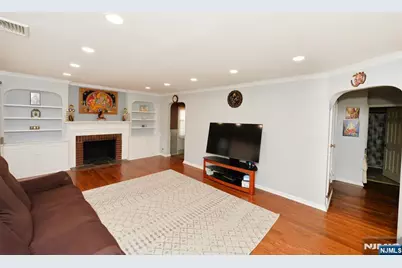 4-12 Kenneth Avenue, Fair Lawn, NJ 07410 - Photo 3
