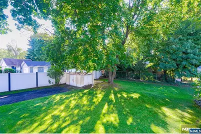 200 Elm Avenue, Teaneck Township, NJ 07666 - Photo 25