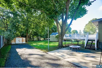 200 Elm Avenue, Teaneck Township, NJ 07666 - Photo 27