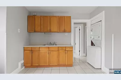 385 Stephens Street, Belleville, NJ 07109 - Photo 15