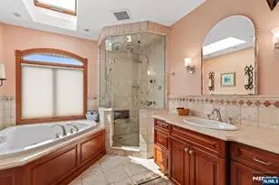 252 Springfield Ave, Hasbrouck Heights, NJ 07604 - Photo 27