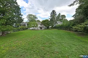 459 Tulane Ct, Paramus, NJ 07652 - Photo 3