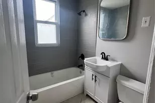 28 Onyx Ct 1st, Passaic, NJ 07055 - Photo 7