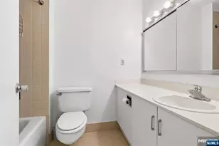 7004 Blvd E 10E, Guttenberg, NJ 07093 - Photo 23